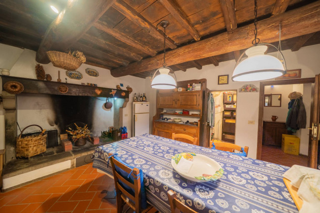 Casa semi indipendente in vendita a Reggello