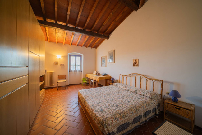 Casa semi indipendente in vendita a Reggello