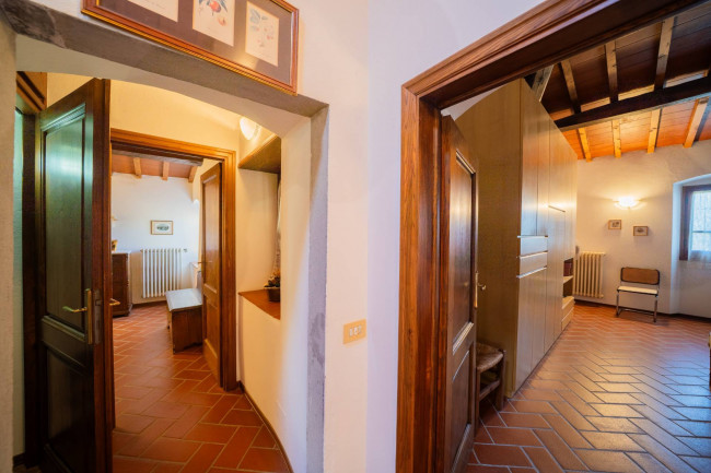 Casa semi indipendente in vendita a Reggello