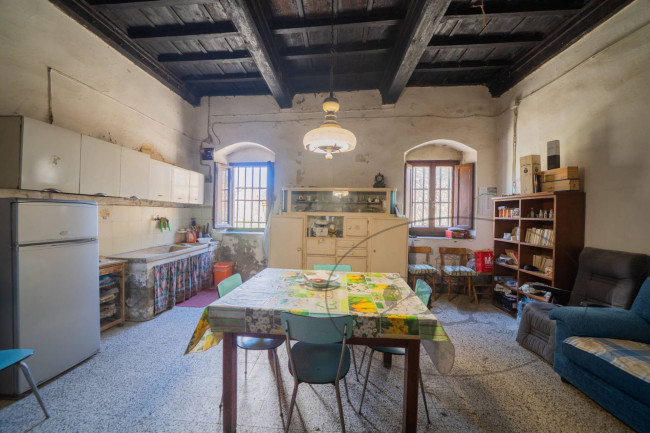 Casa colonica in vendita a Reggello