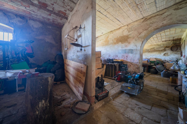 Casa colonica in vendita a Reggello