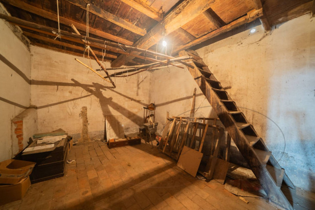 Casa colonica in vendita a Reggello