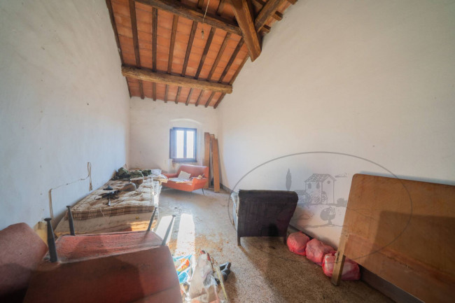 Casa colonica in vendita a Reggello