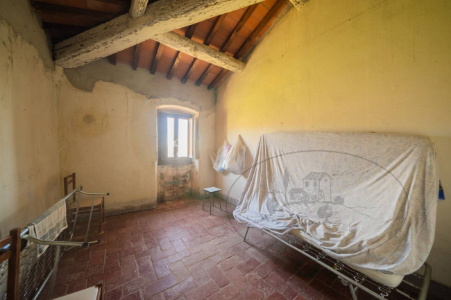 Casa colonica in vendita a Reggello