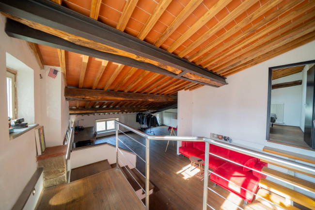 Appartamento in vendita a Reggello