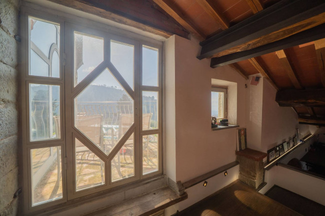 Appartamento in vendita a Reggello