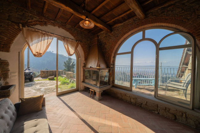 Appartamento in vendita a Reggello