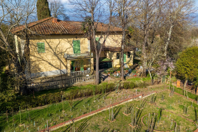 Villa in vendita a Cavriglia