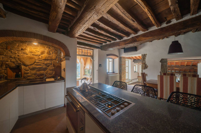 Appartamento in vendita a Reggello