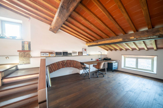 Appartamento in vendita a Reggello