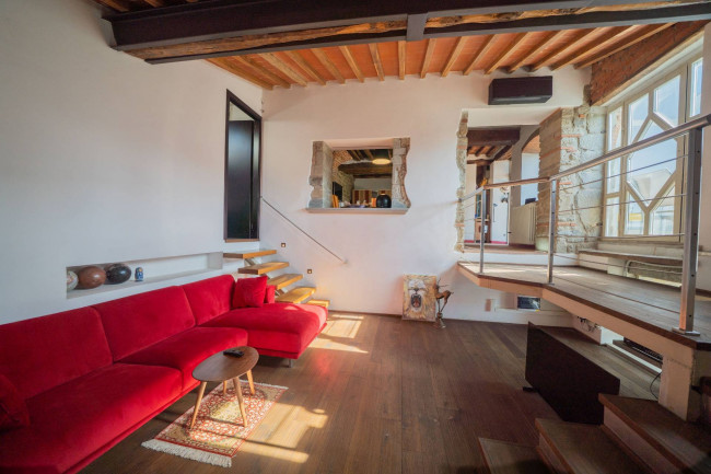 Appartamento in vendita a Reggello