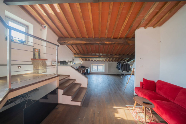 Appartamento in vendita a Reggello