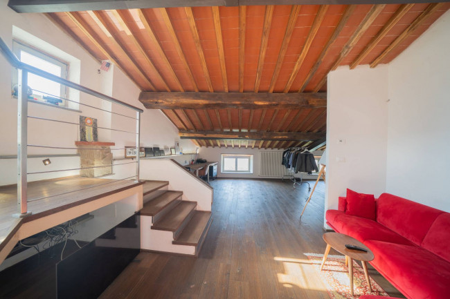 Appartamento in vendita a Reggello