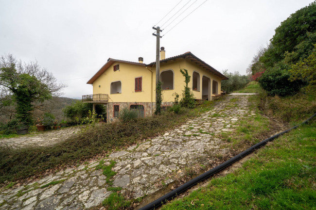 Casa singola in vendita a Cavriglia