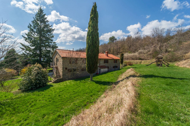 Cascina/Casale/Masseria in vendita a Castelfranco Piandiscò