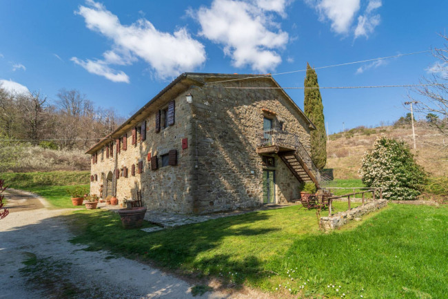 Cascina/Casale/Masseria in vendita a Castelfranco Piandiscò