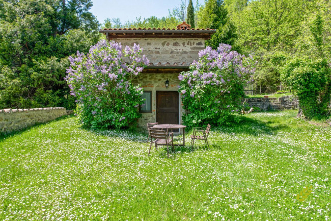 Cascina/Casale/Masseria in vendita a Castelfranco Piandiscò