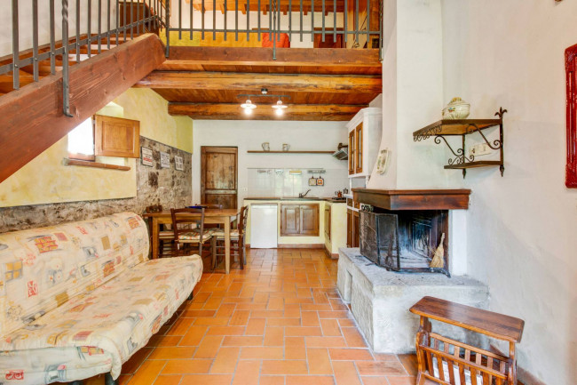 Cascina/Casale/Masseria in vendita a Castelfranco Piandiscò