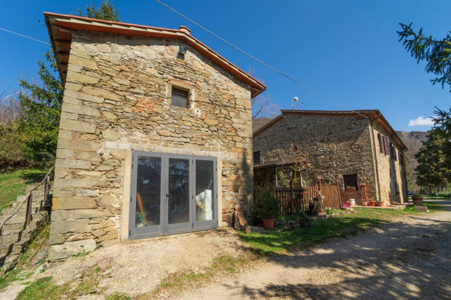 Cascina/Casale/Masseria in vendita a Castelfranco Piandiscò