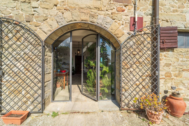 Cascina/Casale/Masseria in vendita a Castelfranco Piandiscò