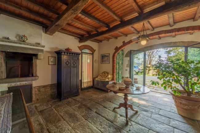 Cascina/Casale/Masseria in vendita a Castelfranco Piandiscò