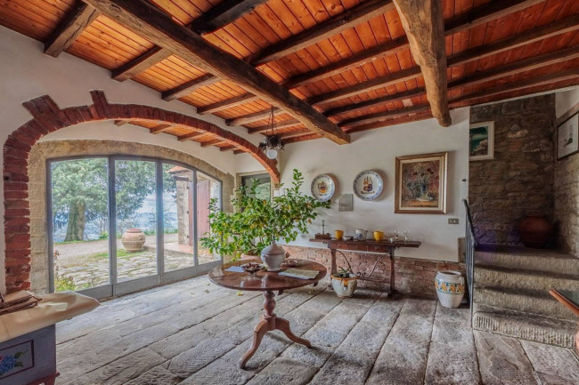 Cascina/Casale/Masseria in vendita a Castelfranco Piandiscò