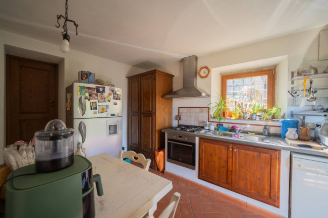 Casa colonica in vendita a Reggello