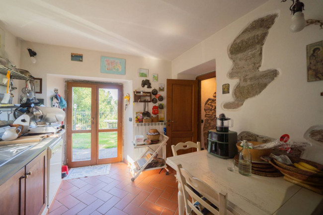 Casa colonica in vendita a Reggello