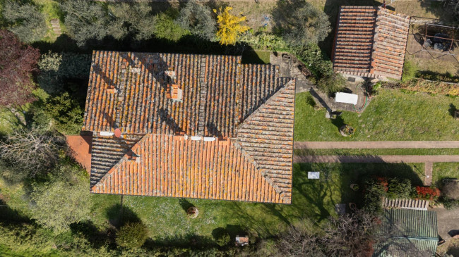 Casa colonica in vendita a Reggello