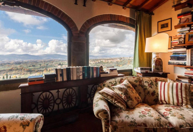 Casa colonica in vendita a Reggello