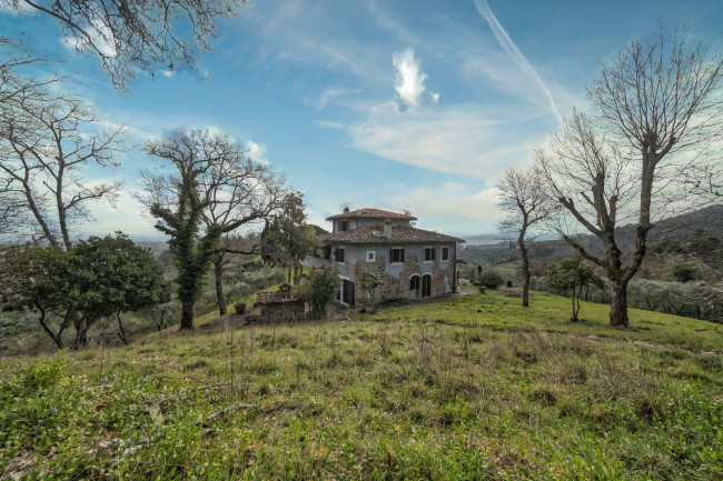Casa colonica in vendita a Figline e Incisa Valdarno