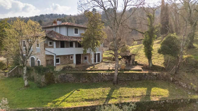 Casa colonica in vendita a Figline e Incisa Valdarno