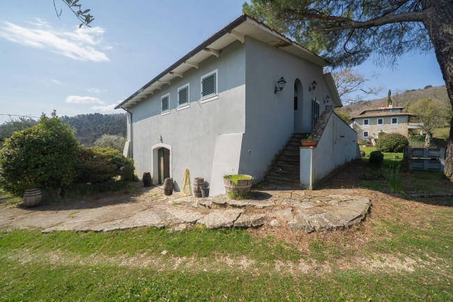 Casa colonica in vendita a Figline e Incisa Valdarno