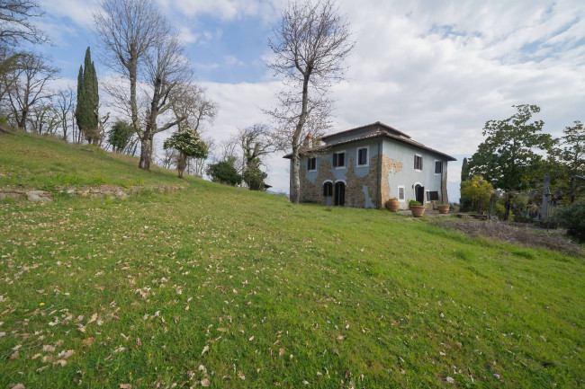 Casa colonica in vendita a Figline e Incisa Valdarno