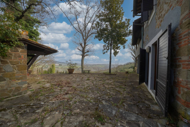 Casa colonica in vendita a Figline e Incisa Valdarno