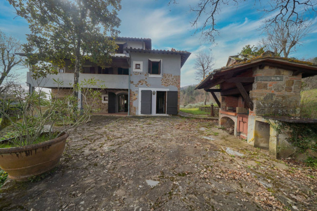 Casa colonica in vendita a Figline e Incisa Valdarno