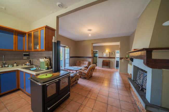 Casa colonica in vendita a Figline e Incisa Valdarno