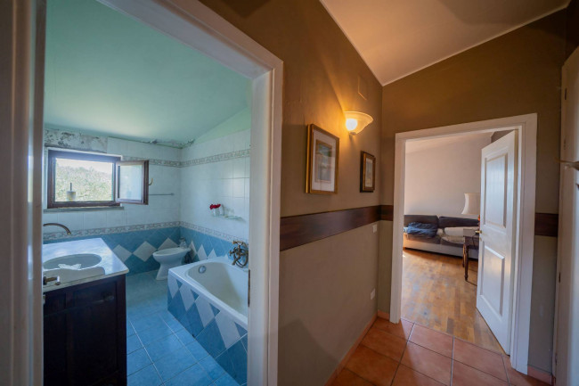 Casa colonica in vendita a Figline e Incisa Valdarno