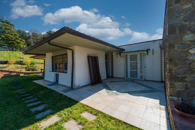 Villa in vendita a Reggello