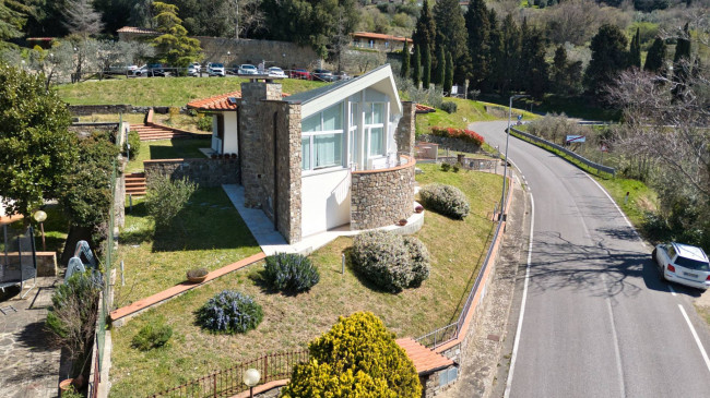 Villa in vendita a Reggello