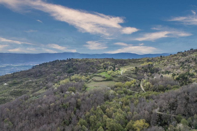 Cascina/Casale/Masseria in vendita a Castelfranco Piandiscò