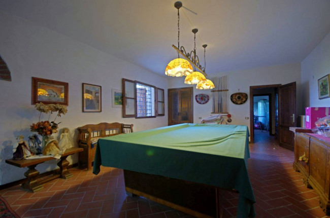 Casa colonica in vendita a Reggello