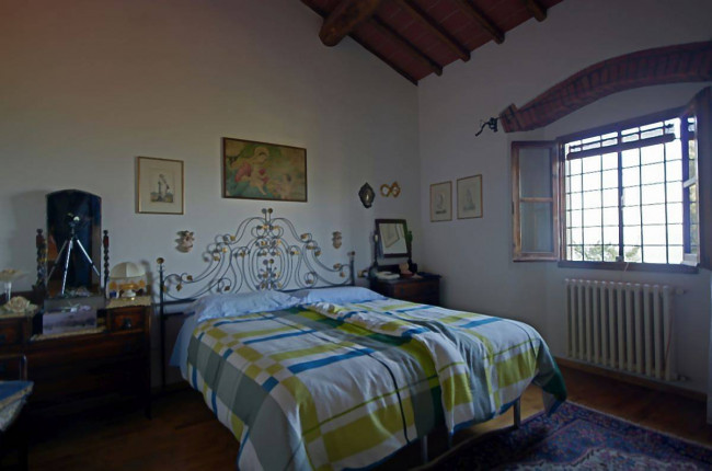 Casa colonica in vendita a Reggello