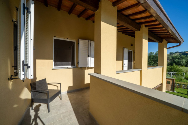 appartamento con ingresso indipendente in vendita a Castelfranco Piandiscò