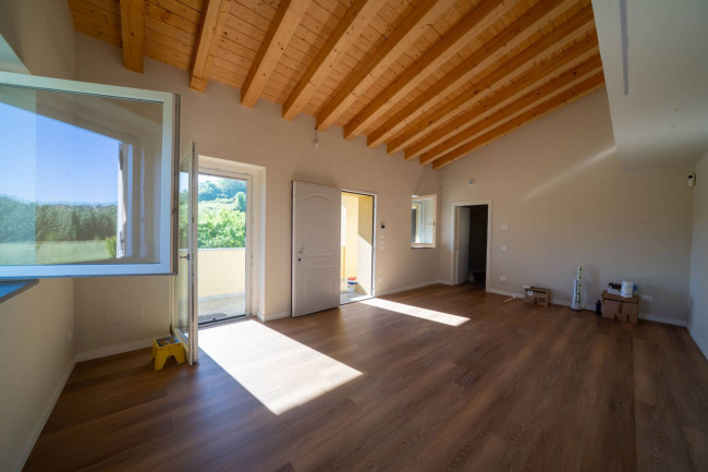 appartamento con ingresso indipendente in vendita a Castelfranco Piandiscò