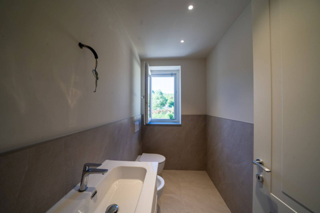 appartamento con ingresso indipendente in vendita a Castelfranco Piandiscò