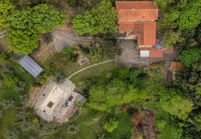 Casa colonica in vendita a Reggello