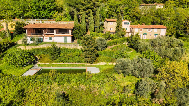 Cascina/Casale/Masseria in vendita a Reggello