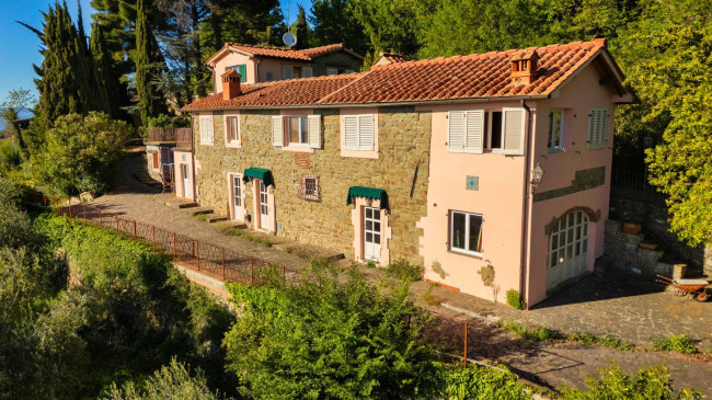 Cascina/Casale/Masseria in vendita a Reggello
