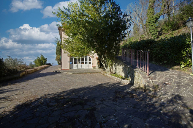 Cascina/Casale/Masseria in vendita a Reggello